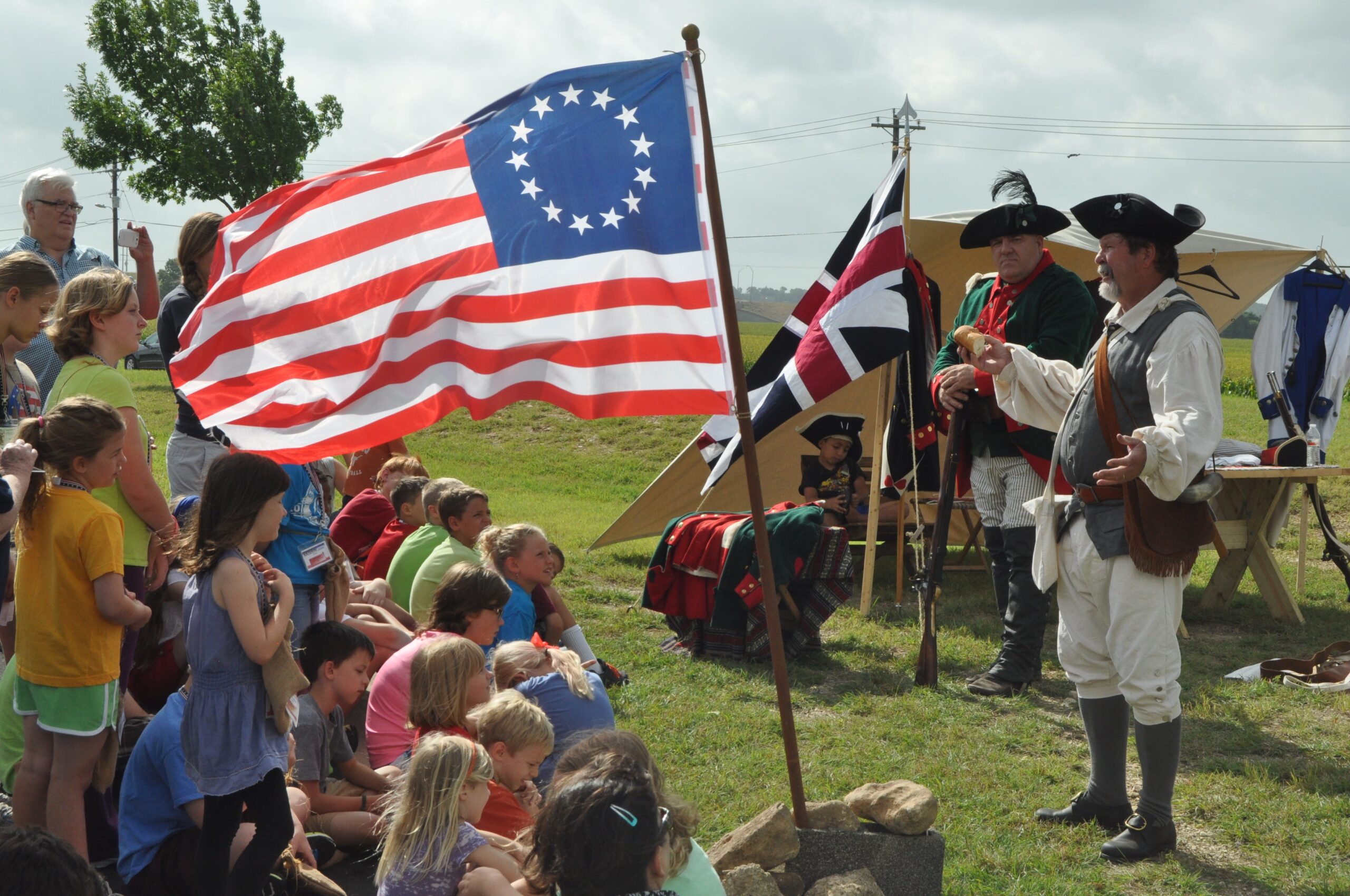 outdoorkidscampflagcostumes